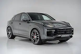 Used 2025 Porsche Cayenne Turbo Quarzite Grey - Interior and Exterior details 5