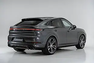 Used 2025 Porsche Cayenne Turbo Quarzite Grey - Interior and Exterior details 7