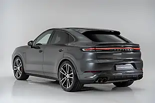Used 2025 Porsche Cayenne Turbo Quarzite Grey - Interior and Exterior details 9