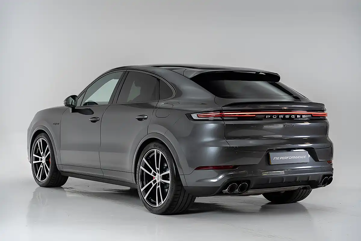 Used 2025 Porsche Cayenne Turbo Quarzite Grey - Interior and Exterior details 9