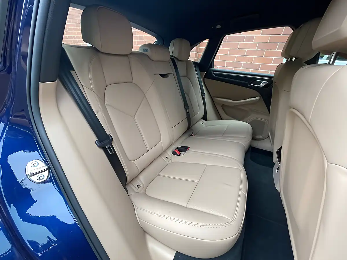 Used 2025 Porsche Macan Blue - Interior and Exterior details 16