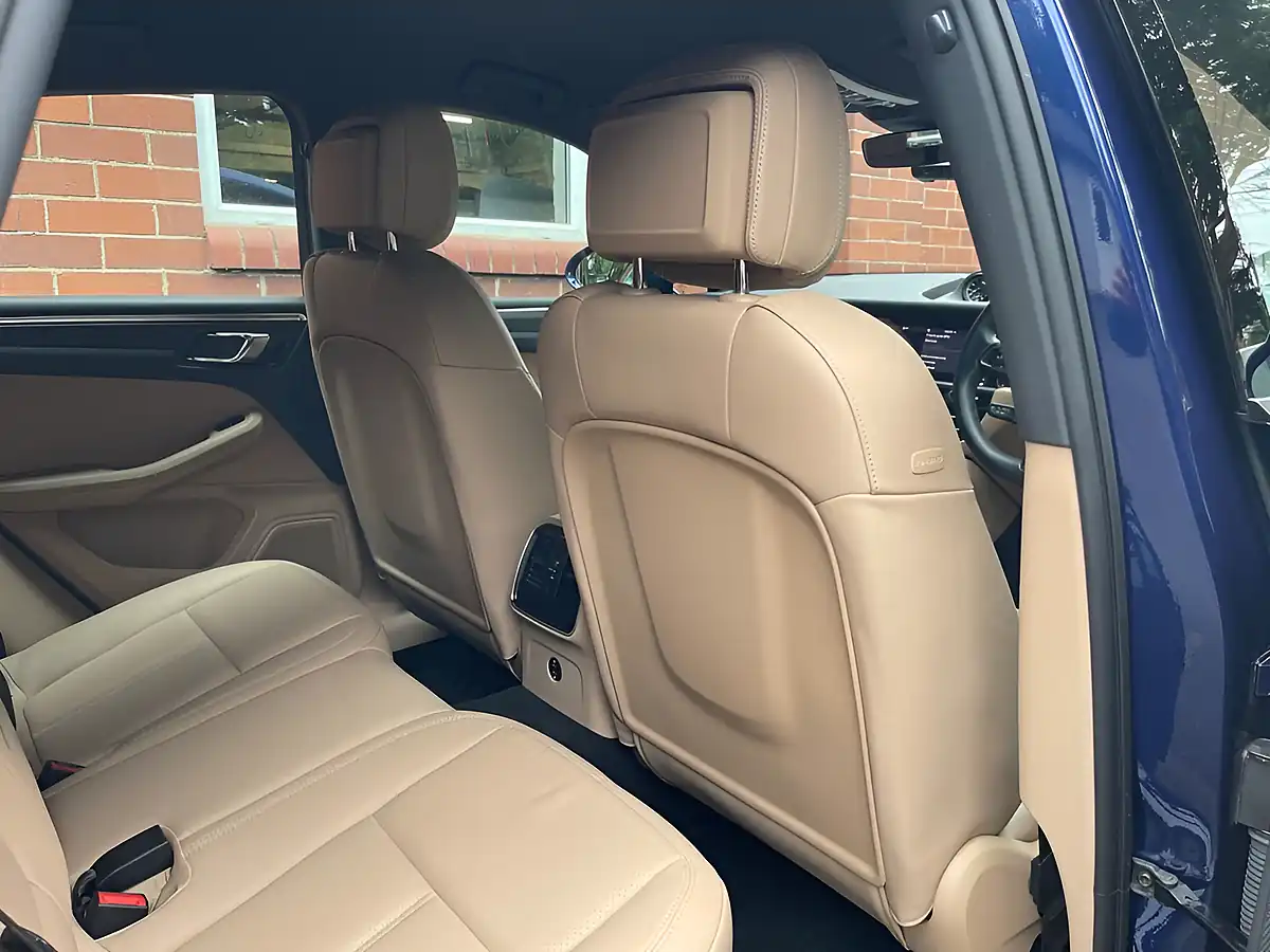 Used 2025 Porsche Macan Blue - Interior and Exterior details 17