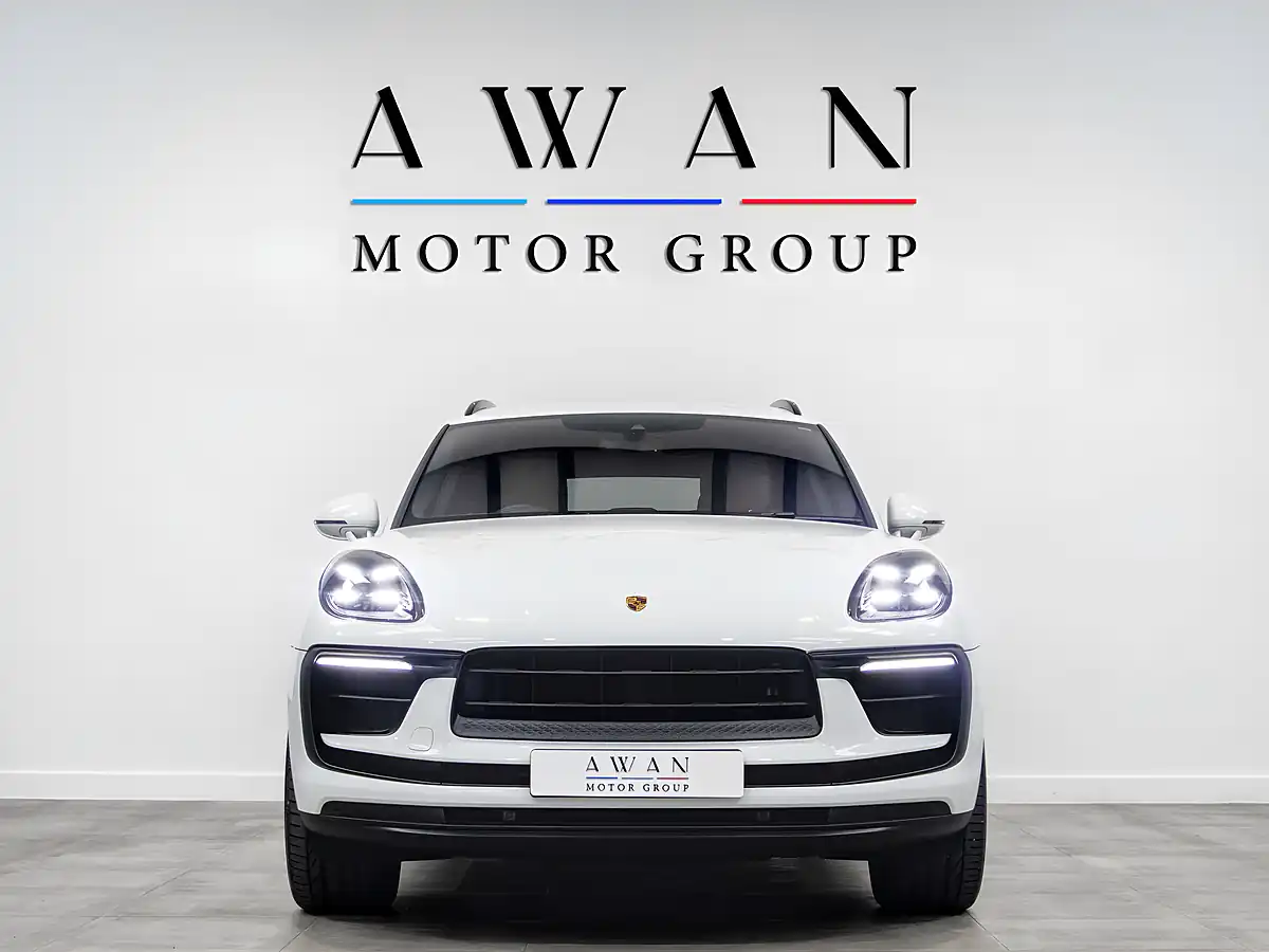 Used 2025 Porsche Macan Macan White - Interior and Exterior details 2