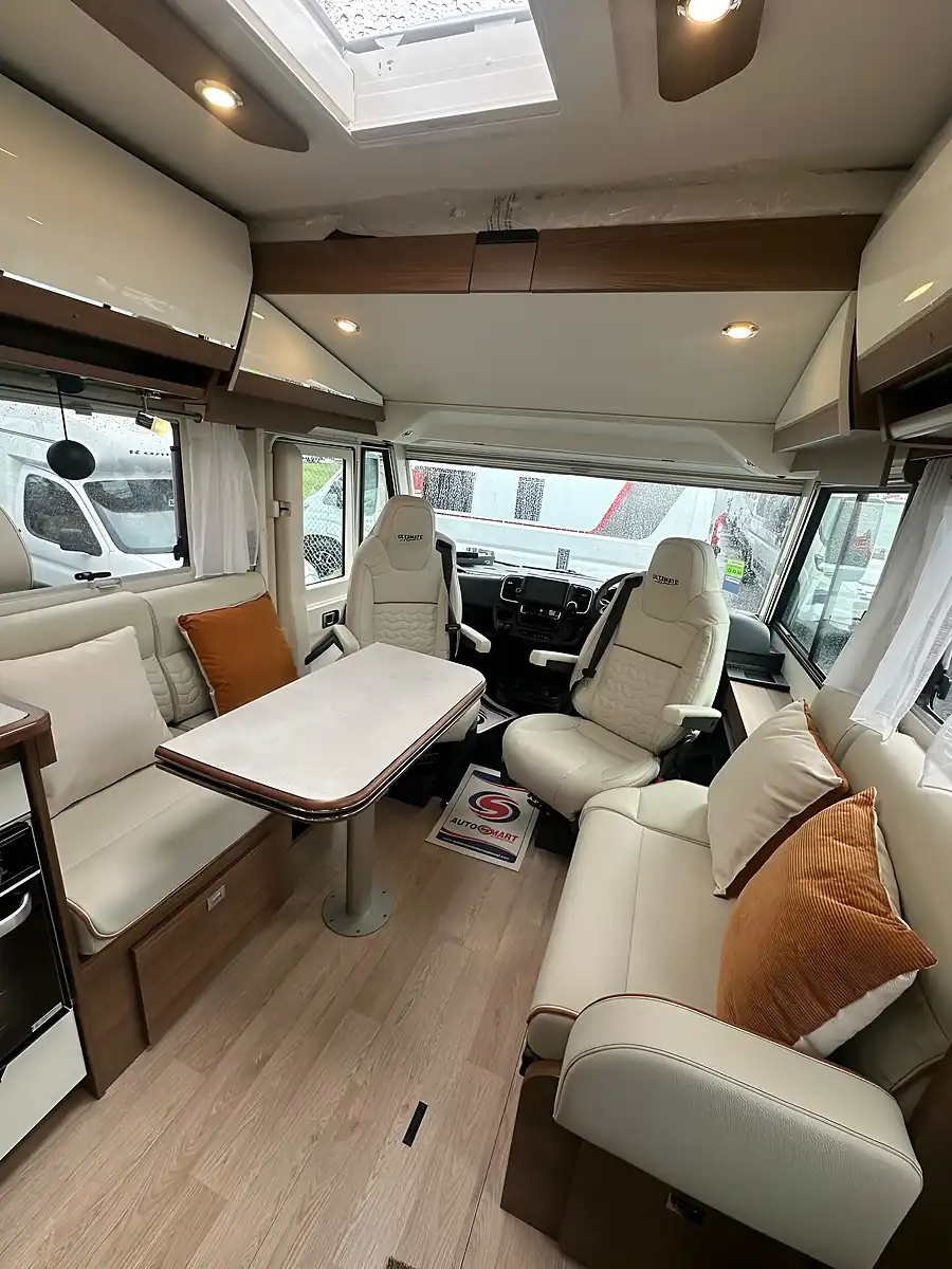 Used 2025 Rapido a-Class 8096DF Ultimate Line - Interior and Exterior details 13