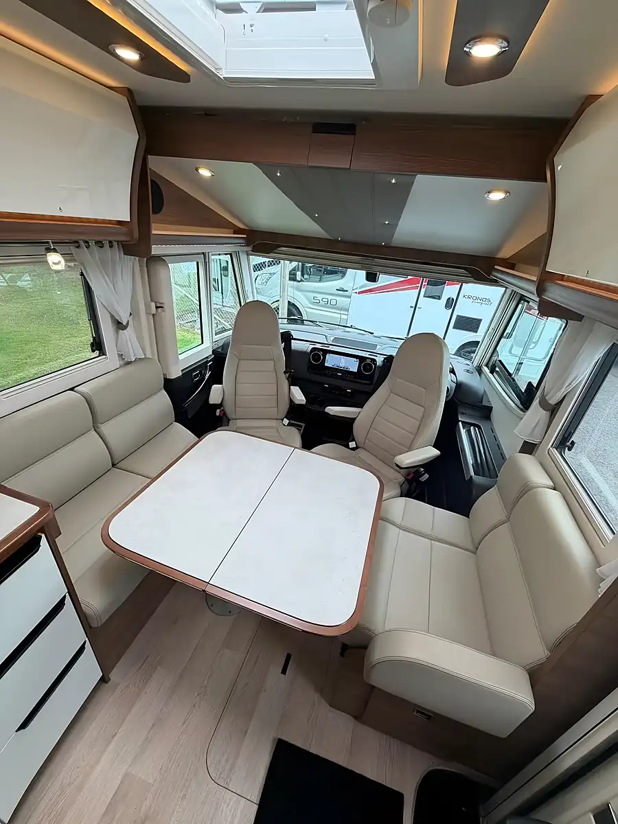 Used 2025 Rapido M96 Alde - Interior and Exterior details 12