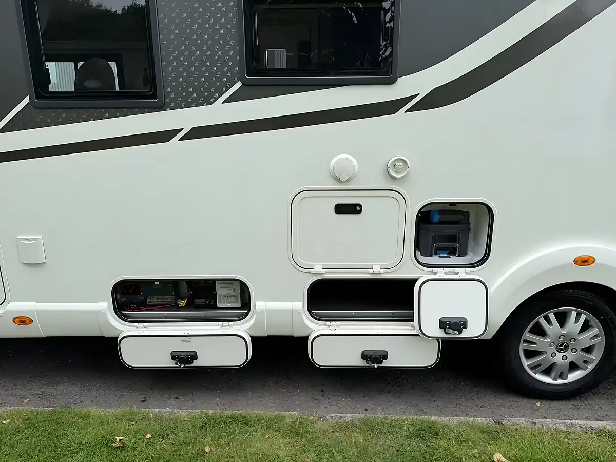 Used 2025 Rapido M96 Alde - Interior and Exterior details 7