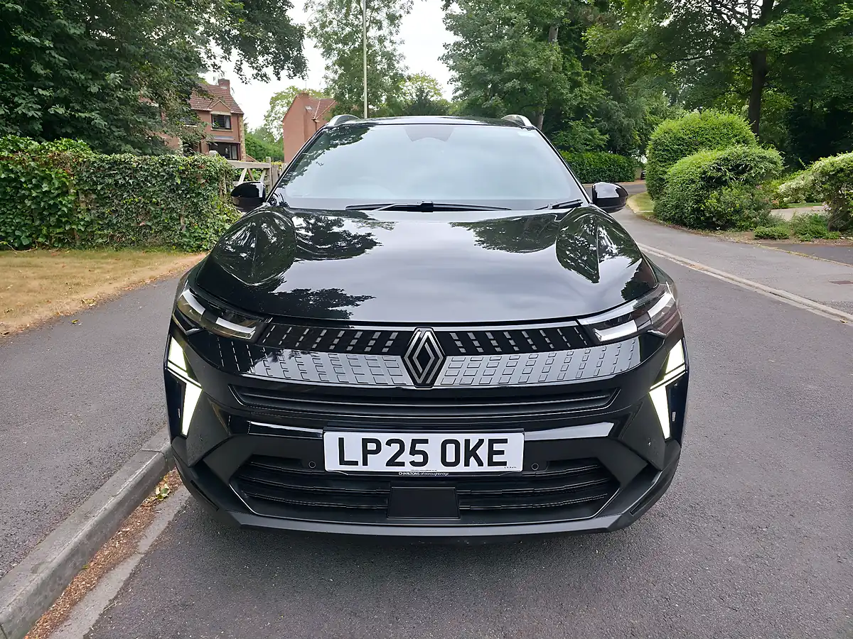 Used 2025 Renault Captur Techno Black - Interior and Exterior details 2