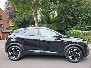 Used 2025 Renault Captur Techno Black - Interior and Exterior details 7