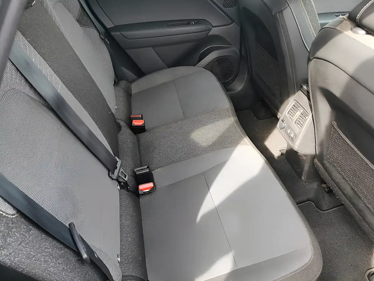 Used 2025 Renault Captur Techno Black - Interior and Exterior details 10