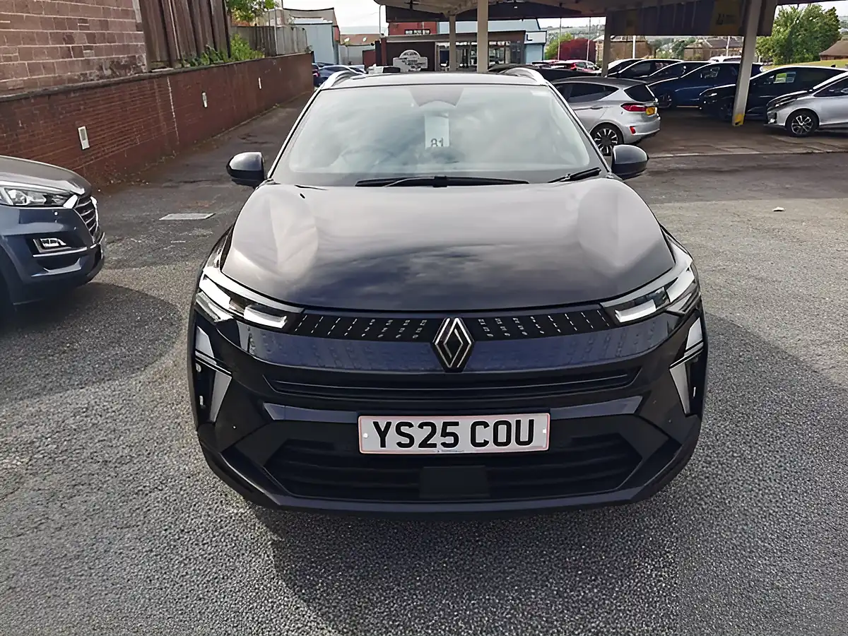 Used 2025 Renault Captur Techno Black - Interior and Exterior details 2