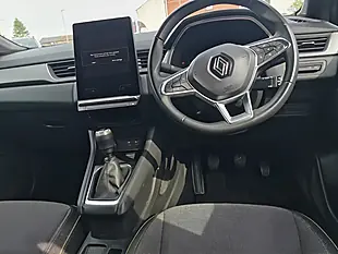Used 2025 Renault Captur Techno Black - Interior and Exterior details 8