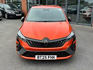 Used 2025 Renault Clio Esprit Alpine Valencia Orange - Interior and Exterior details 2