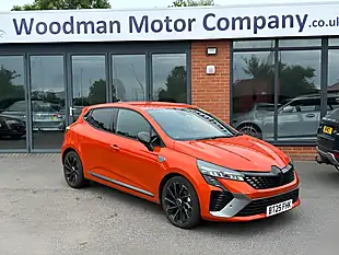 Used 2025 Renault Clio Esprit Alpine Valencia Orange - Interior and Exterior details 6