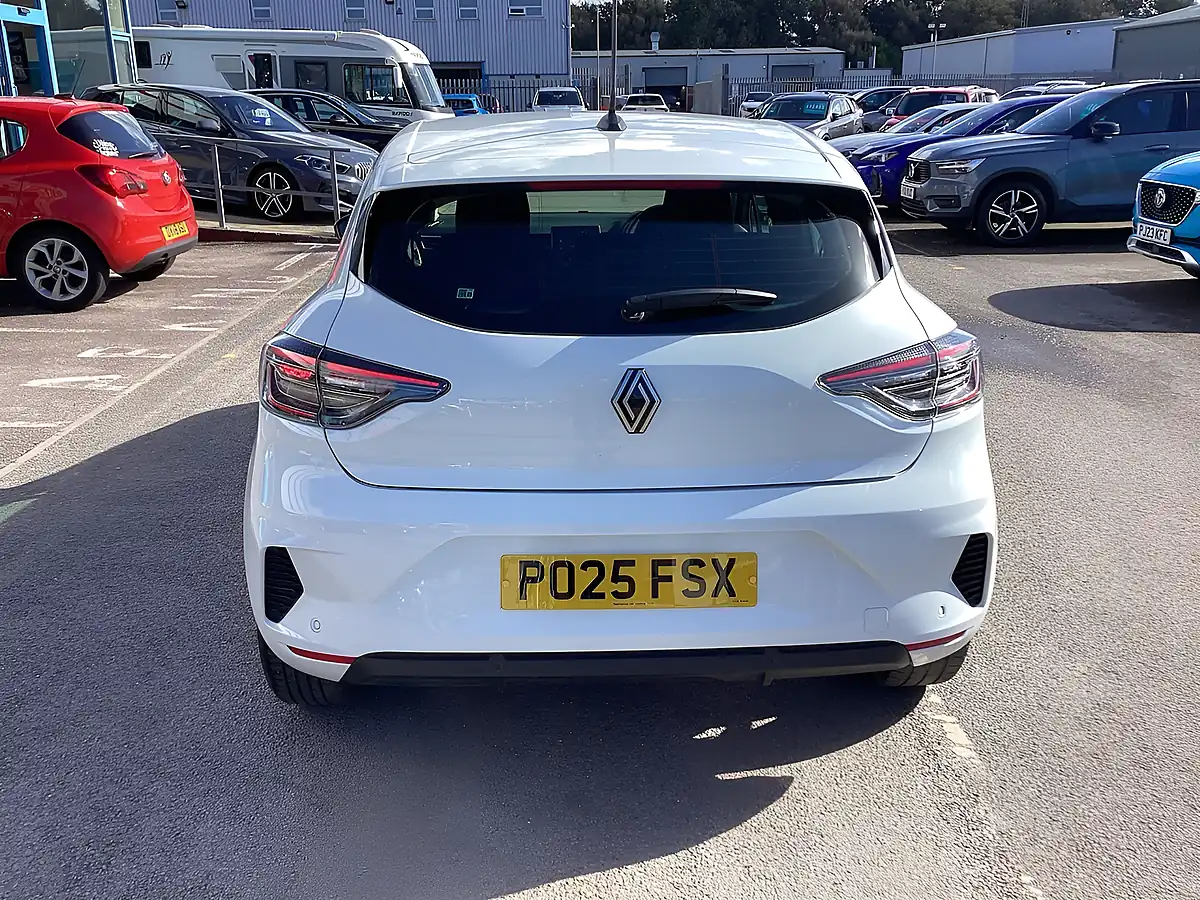 Used 2025 Renault Clio Evolution Glacier White - Interior and Exterior details 11
