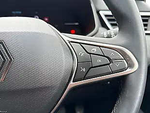 Used 2025 Renault Clio Techno Ceramic Grey - Interior and Exterior details 16