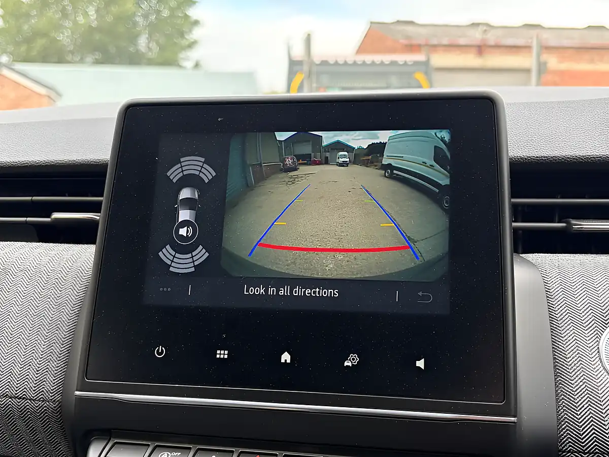 Used 2025 Renault Clio Techno Shadow Grey - Interior and Exterior details 16