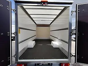 Used 2025 Renault Master Advance Luton Low Loader White - Interior and Exterior details 10