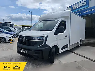 Used 2025 Renault Master Advance Luton Low Loader White - Interior and Exterior details 7