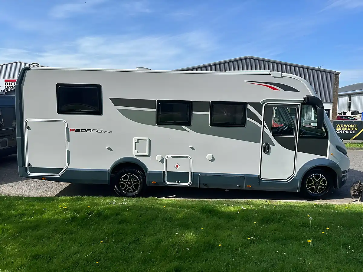 Used 2025 Roller Team Pegaso 740 a-Class - Interior and Exterior details 4