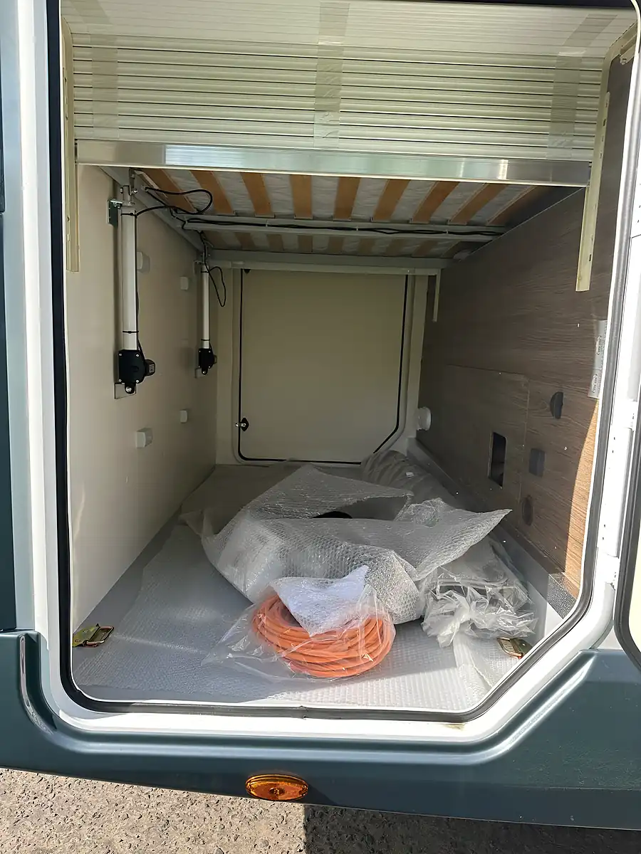 Used 2025 Roller Team Pegaso 740 a-Class - Interior and Exterior details 5