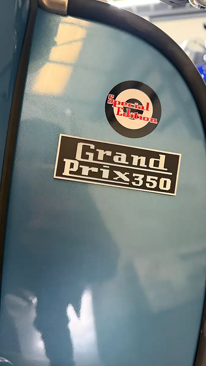 Used 2025 Royal Alloy GP350 Se Blue - Interior and Exterior details 7