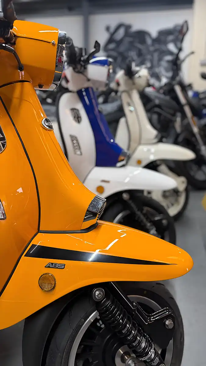 Used 2025 Royal Alloy GT1 Orange - Interior and Exterior details 14
