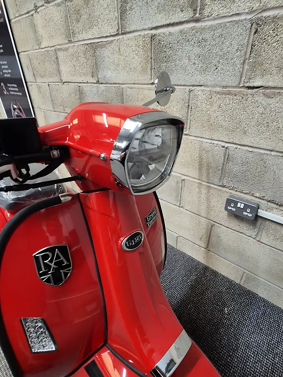 Used 2025 Royal Alloy GT125 Red - Interior and Exterior details 19