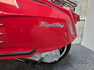 Used 2025 Royal Alloy GT125 Red - Interior and Exterior details 9