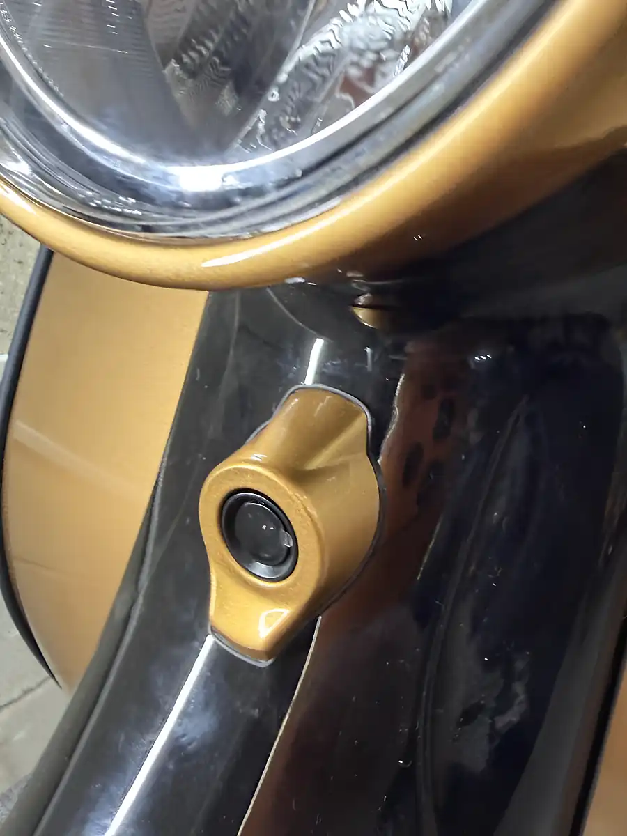 Used 2025 Royal Alloy Jps 350 Black & Gold Special Edition Black - Interior and Exterior details 10
