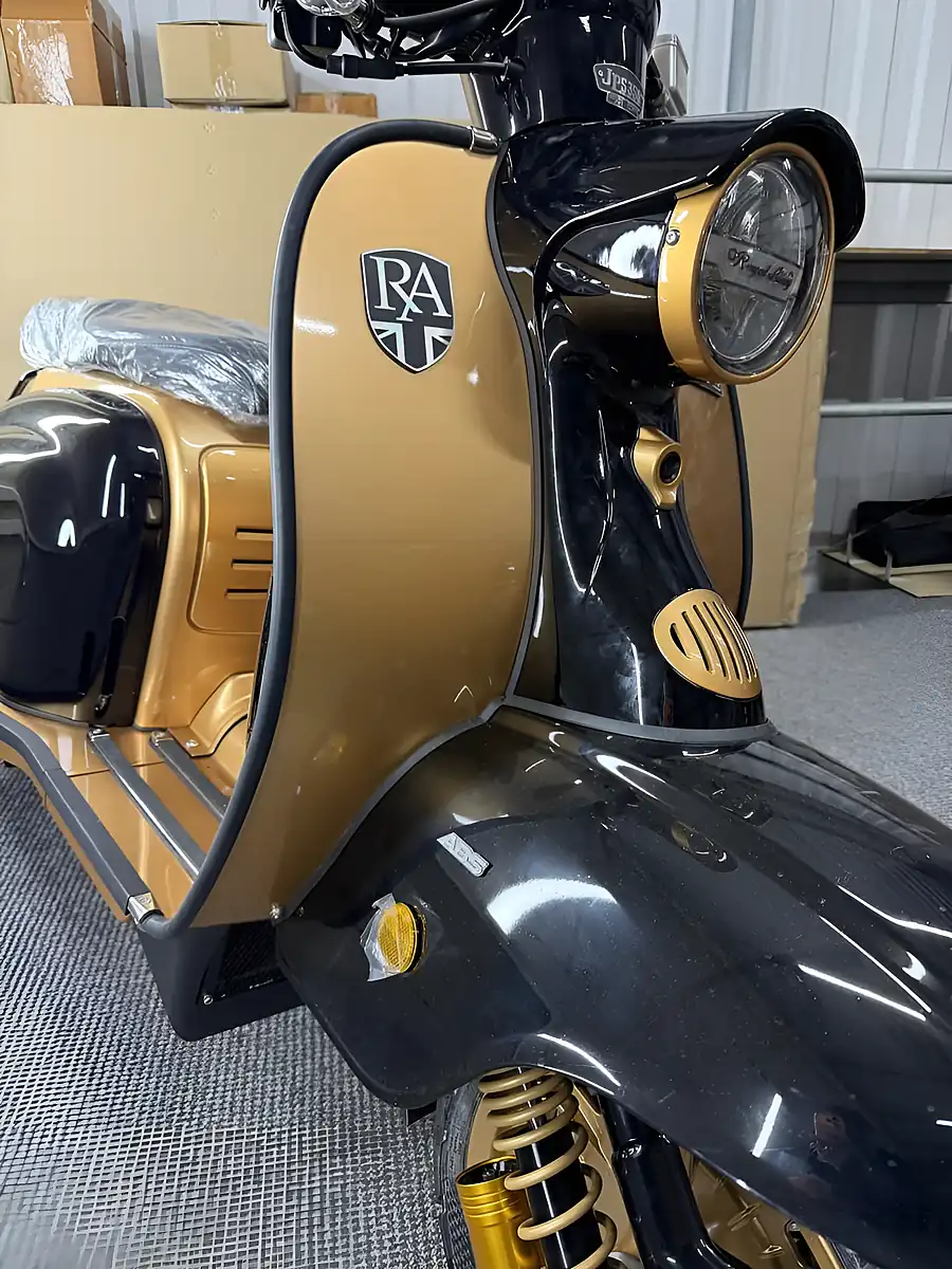 Used 2025 Royal Alloy Jps 350 Black & Gold Special Edition Black - Interior and Exterior details 11