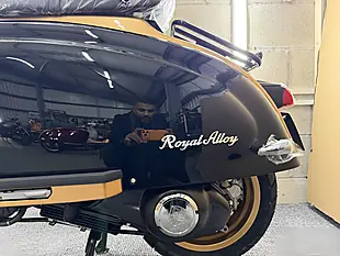 Used 2025 Royal Alloy Jps 350 Black & Gold Special Edition Black - Interior and Exterior details 12