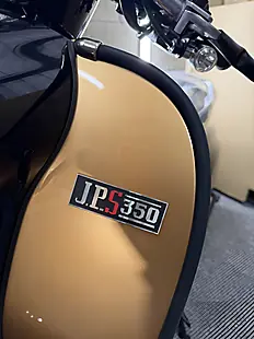 Used 2025 Royal Alloy Jps 350 Black & Gold Special Edition Black - Interior and Exterior details 16