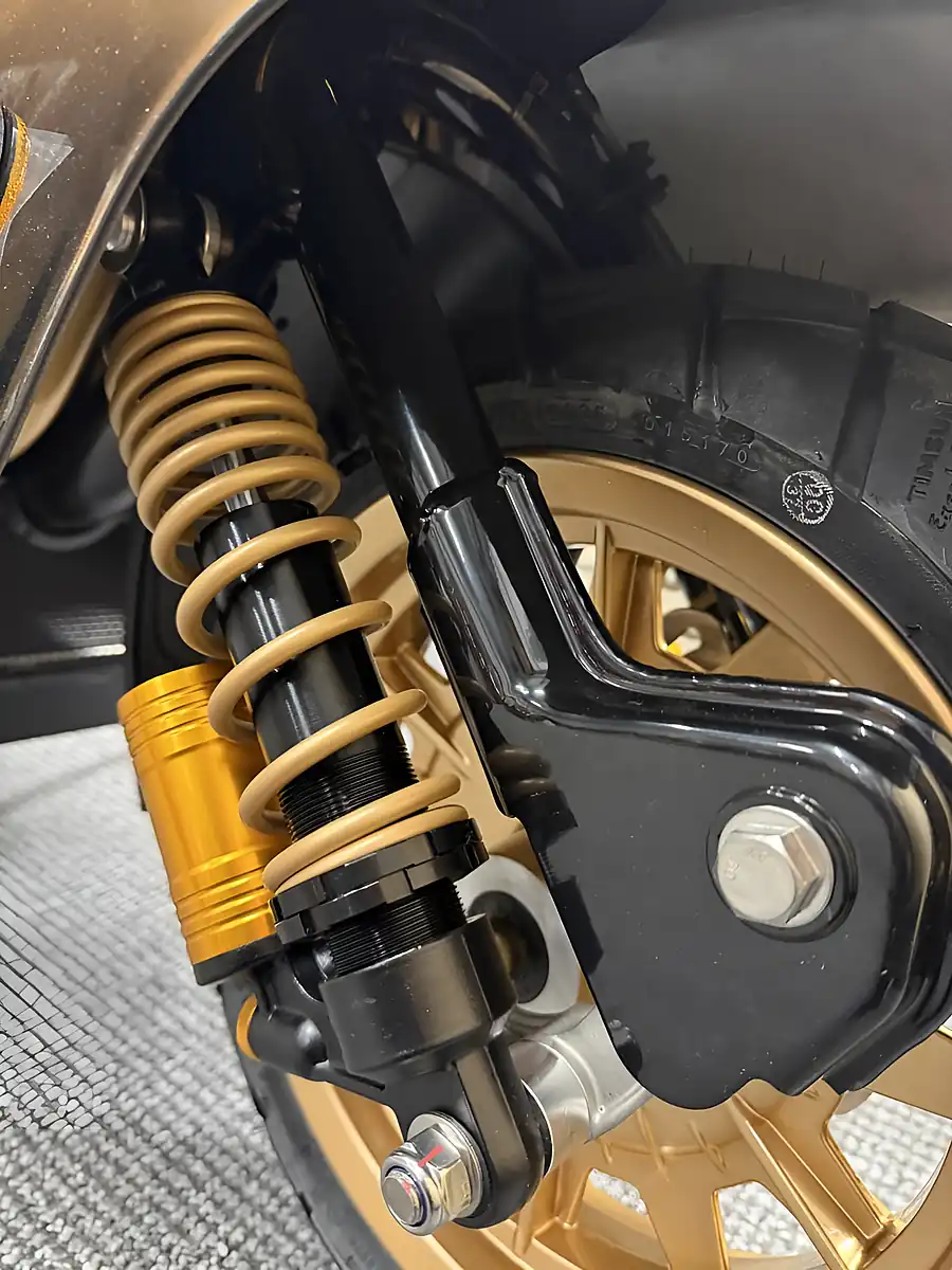 Used 2025 Royal Alloy Jps 350 Black & Gold Special Edition Black - Interior and Exterior details 6