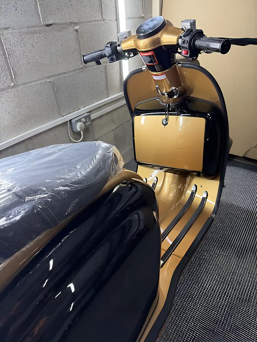 Used 2025 Royal Alloy Jps 350 Black & Gold Special Edition Black - Interior and Exterior details 7