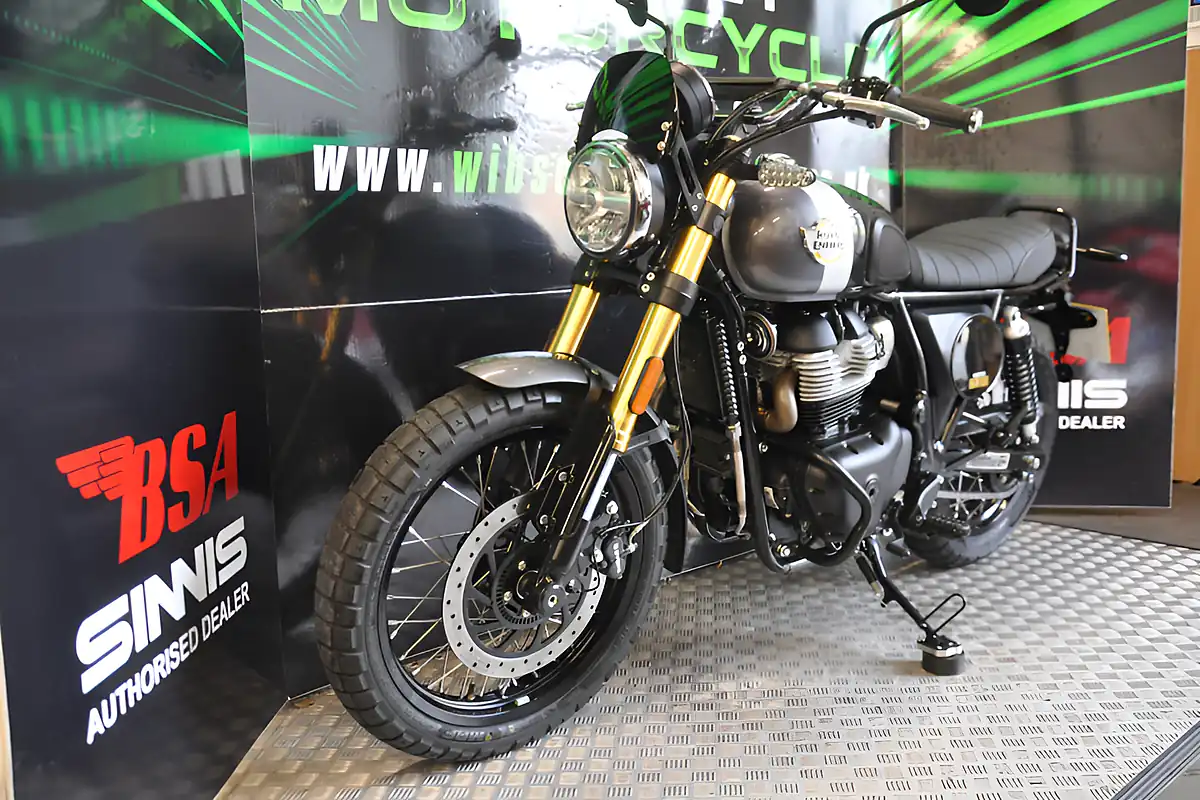 Used 2025 Royal Enfield Bear 650 Classic Black - Interior and Exterior details 3