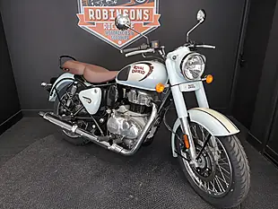 Used 2025 Royal Enfield Classic 350 Halcyon Grey Halcyon Grey - Interior and Exterior details 3