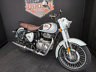 Used 2025 Royal Enfield Classic 350 Halcyon Grey Halcyon Grey - Interior and Exterior details 4