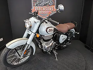 Used 2025 Royal Enfield Classic 350 Halcyon Grey Halcyon Grey - Interior and Exterior details 7