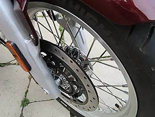 Used 2025 Royal Enfield Classic 650 Twin Vallam Red - Interior and Exterior details 8