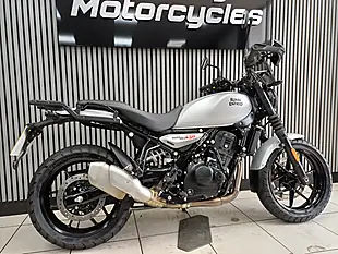 Used 2025 Royal Enfield Guerilla Silver - Interior and Exterior details 6