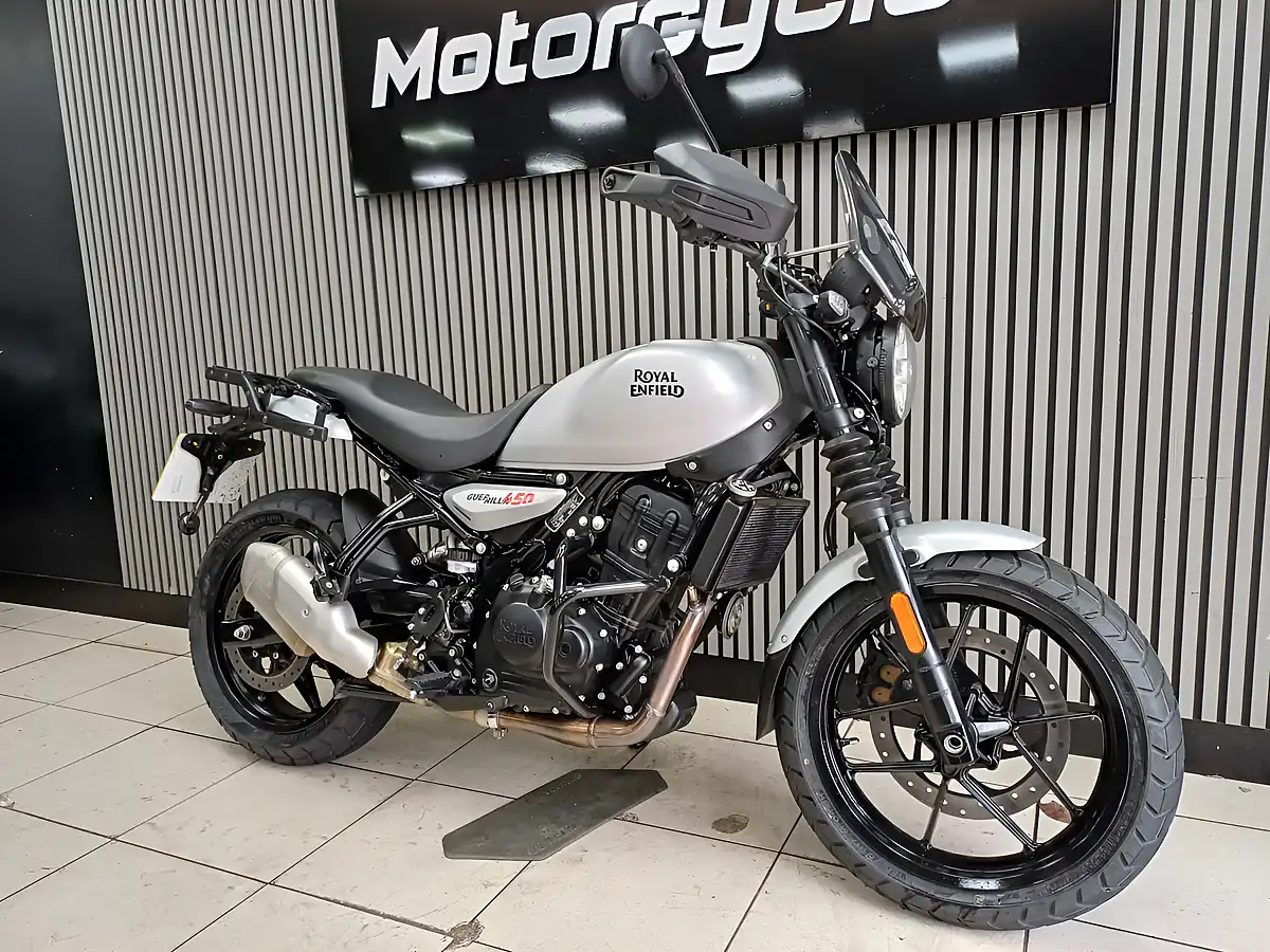 Used 2025 Royal Enfield Guerilla Silver - Interior and Exterior details 7