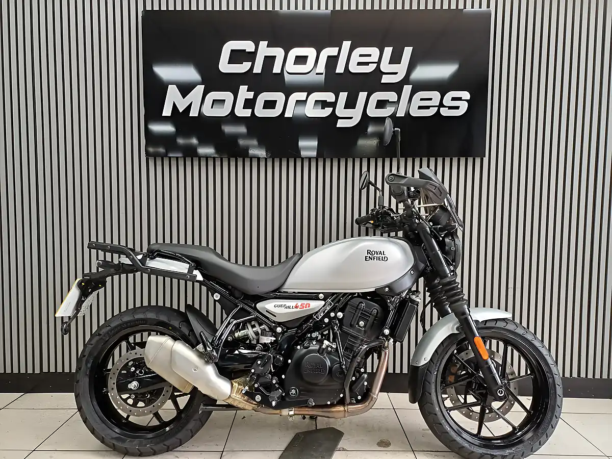 Used 2025 Royal Enfield Guerilla Silver - Interior and Exterior details 8