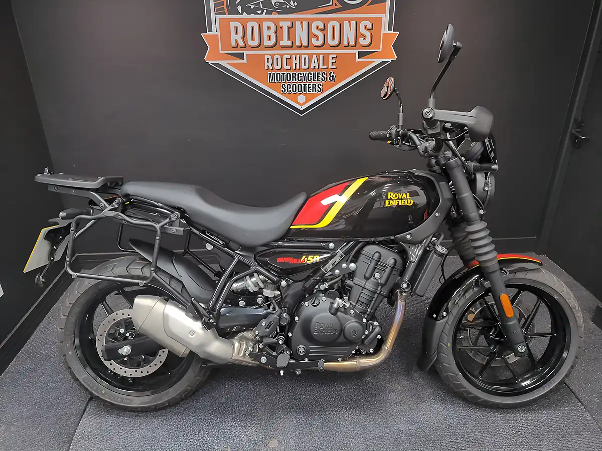 Used 2025 Royal Enfield Guerrilla 450 Black - Interior and Exterior details 4