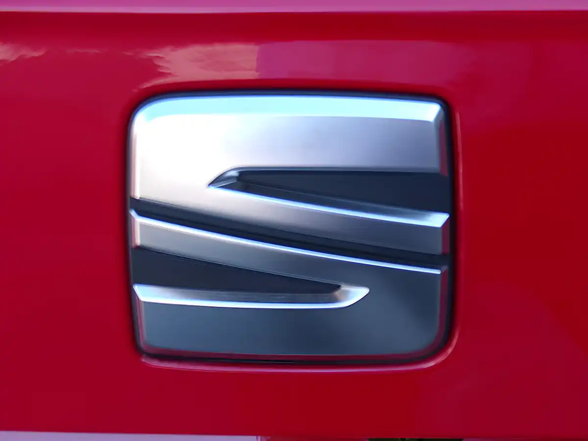 Used 2025 SEAT Ateca Fr Black Edition Red - Interior and Exterior details 10