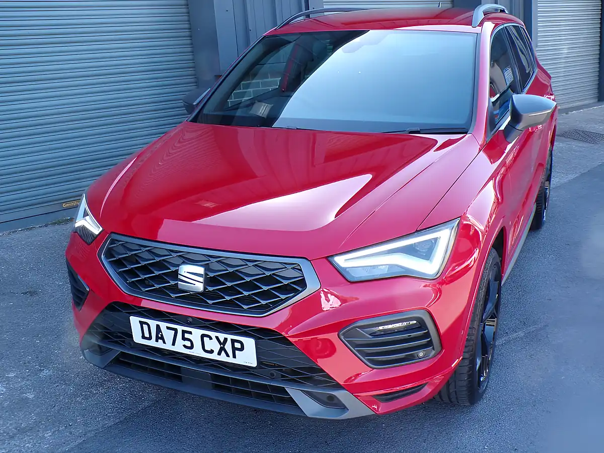 Used 2025 SEAT Ateca Fr Black Edition Red - Interior and Exterior details 4