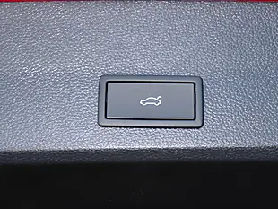 Used 2025 SEAT Ateca Fr Black Edition Red - Interior and Exterior details 9
