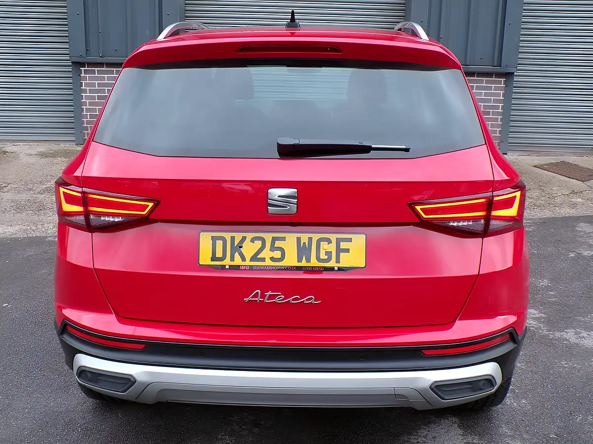 Used 2025 SEAT Ateca Xperience Lux Red - Interior and Exterior details 8