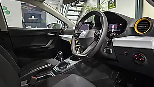 Used 2025 SEAT Ibiza Se Technology White - Interior and Exterior details 14