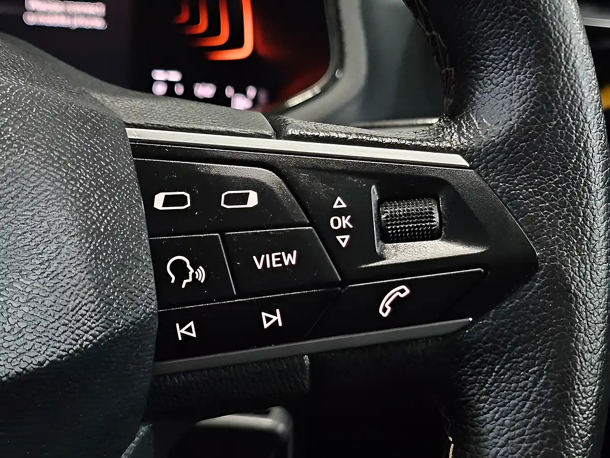 Used 2025 SEAT Ibiza Se Technology White - Interior and Exterior details 16
