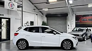 Used 2025 SEAT Ibiza Se Technology White - Interior and Exterior details 5